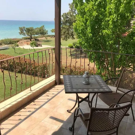Villa M Varkes Nea Moudania