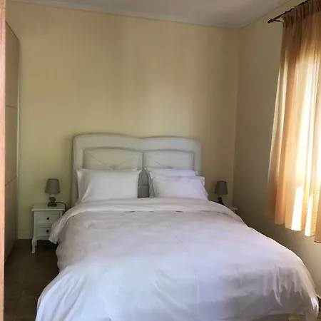 Villa M Varkes Nea Moudhania