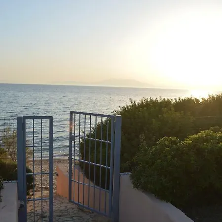 M Varkes Villa *